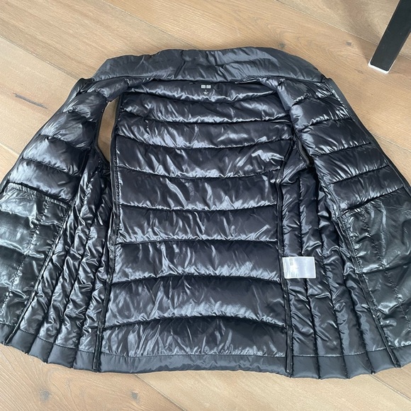 Uniqlo Ultra Light Down Vest, Black, Small - Picture 5 of 7